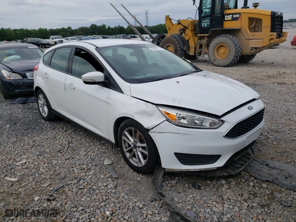 2016 Ford Focus SE with VIN 1FADP3K29GL374716, listed as a Copart auction lot 43301711 with 105,738 mi miles and Salvage Title. Bid and sale history available at carsss.com. Image 1.