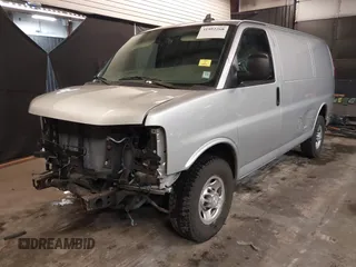 2018 Chevrolet Express Cargo Van with VIN 1GCWGAFG6J1226085, listed as a IAAI auction lot 41952268 with 53,293 mi miles. Bid and sale history available at carsss.com. Image 19.