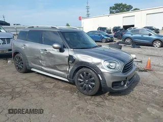 2017 MINI Countryman Cooper z VIN WMZYS7C39H3E06769, wystawiony jako IAAI lot #42605226 z przebiegiem 84 126 mil mil oraz . Historia ofert i sprzedaży dostępna na DreamBid. Obrazek 1.