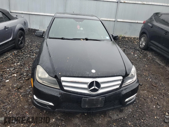 2012 Mercedes-Benz C 250 Sport z VIN WDDGF4HB0CR209206, wystawiony jako Copart lot #56493865 z przebiegiem 98 888 mil mil oraz Szkoda całkowita • Salvage title. Historia ofert i sprzedaży dostępna na DreamBid. Obrazek 5.