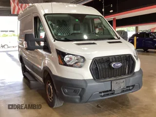 2022 Ford Transit Cargo с VIN 1FTBR1CG6NKA06474, выставлен на аукционе IAAI как лот 42521100 с пробегом 82 772 миль миль и . История ставок и продаж доступна на DreamBid. Изображение 2.