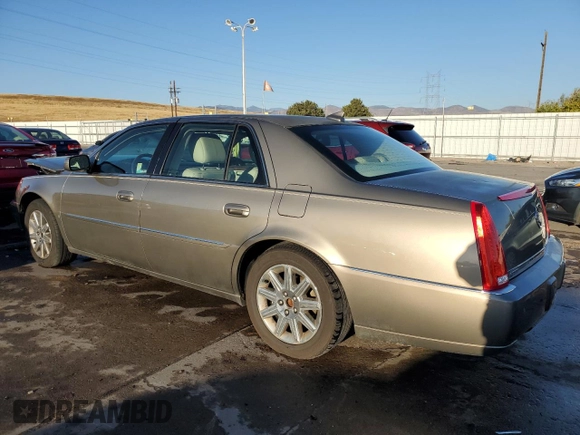 2010 Cadillac DTS 1SD z VIN 1G6KH5EY8AU108702, wystawiony jako Copart lot #76286984 z przebiegiem 177 455 mil mil oraz Szkoda całkowita • Salvage title. Historia ofert i sprzedaży dostępna na DreamBid. Obrazek 2.