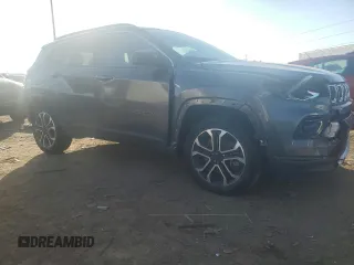 2024 Jeep Compass Limited z VIN 3C4NJDCN7RT590196, wystawiony jako Copart lot #51952935 z przebiegiem 18 926 mil mil oraz Czysty tytuł • Clean title. Historia ofert i sprzedaży dostępna na DreamBid. Obrazek 4.