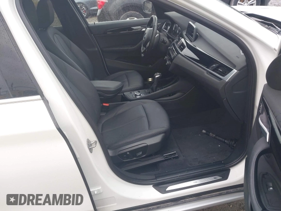 2018 BMW X1 xDrive28i with VIN WBXHT3C33J5L34824, listed as a IAAI auction lot 41977462 with 84,131 mi miles and . Bid and sale history available at DreamBid. Image 5.