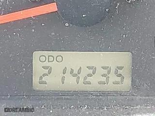 2001 Suzuki Grand Vitara JLX with VIN JS3TD62V414156342, listed as a IAAI auction lot 41762508 with 214,235 mi miles. Bid and sale history available at carsss.com. Image 16.