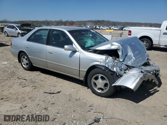 2000 Toyota Camry CE with VIN 4T1BG22K6YU710227, listed as a Copart auction lot 51963795 with 140,034 mi miles and Salvage Title. Bid and sale history available at carsss.com. Image 4.