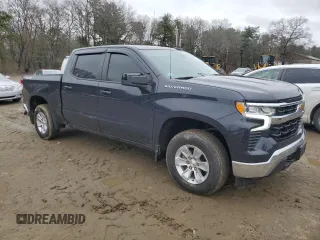 2022 Chevrolet Silverado 1500 LT with VIN 1GCUDDED2NZ537092, listed as a Copart auction lot 49400215 with 47,184 mi miles and Salvage Title. Bid and sale history available at DreamBid. Image 4.