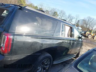 2015 GMC Yukon XL SLT with VIN 1GKS2HKC6FR184314, listed as a IAAI auction lot 41448998 with 1 mi miles. Bid and sale history available at carsss.com. Image 13.