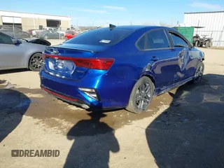 2020 Kia Forte GT-Line with VIN 3KPF34AD3LE207066, listed as a IAAI auction lot 41664118 with 92,997 mi miles. Bid and sale history available at carsss.com. Image 4.