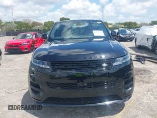 2024 Land Rover Range Rover Sport Dynamic SE z VIN SAL1L9FU8RA178264, wystawiony jako IAAI lot #41921344 z przebiegiem 9 851 mil mil oraz . Historia ofert i sprzedaży dostępna na DreamBid. Obrazek 13.