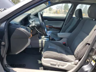 2012 Honda Accord EX z VIN 1HGCP2F79CA214011, wystawiony jako Copart lot #60294565 z przebiegiem 160 697 mil mil oraz Szkoda całkowita • Salvage title. Historia ofert i sprzedaży dostępna na DreamBid. Obrazek 7.
