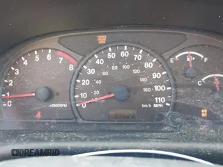 2003 Suzuki Vitara z VIN 2S3TE52V236103499, wystawiony jako IAAI lot #42285161 z przebiegiem 97 533 mil mil oraz . Historia ofert i sprzedaży dostępna na DreamBid. Obrazek 7.