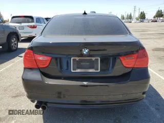 2010 BMW 3 Series 328i z VIN WBAPH5G51ANM36279, wystawiony jako Copart lot #58423785 z przebiegiem 121 379 mil mil oraz Szkoda całkowita • Salvage title. Historia ofert i sprzedaży dostępna na DreamBid. Obrazek 6.