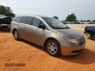 2013 Honda Odyssey EX-L with VIN 5FNRL5H68DB075153, listed as a Copart auction lot 60887325 with 263,001 mi miles and Salvage title. Bid and sale history available at DreamBid. Image 4.
