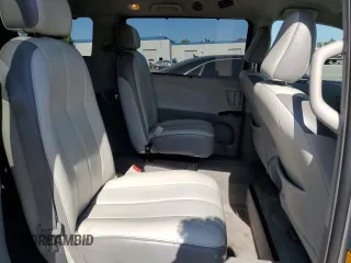 2013 Toyota Sienna LE AAS z VIN 5TDKK3DC5DS282857, wystawiony jako Copart lot #57984075 z przebiegiem 148 876 mil mil oraz Szkoda całkowita • Salvage title. Historia ofert i sprzedaży dostępna na DreamBid. Obrazek 11.