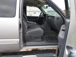 2004 Chevrolet Silverado 1500 Z71 with VIN 2GCEK19T541324428, listed as a IAAI auction lot 42082024 with 130,912 mi miles. Bid and sale history available at carsss.com. Image 5.