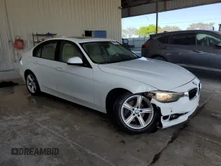 2015 BMW 3 Series 320i xDrive z VIN WBA3C3G51FNS74131, wystawiony jako Copart lot #56009775 z przebiegiem 155 617 mil mil oraz Szkoda całkowita • Salvage title. Historia ofert i sprzedaży dostępna na DreamBid. Obrazek 4.