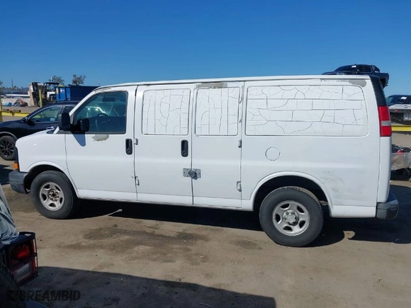 2008 Chevrolet Express Cargo Van with VIN 1GCFG15X281178354, listed as a IAAI auction lot 41827697 with 156,535 mi miles. Bid and sale history available at carsss.com. Image 13.