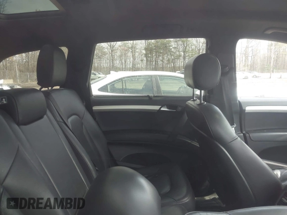 2013 Audi Q7 S line Prestige z VIN WA1DGAFE2DD014884, wystawiony jako IAAI lot #41899713 z przebiegiem 130 141 mil mil oraz . Historia ofert i sprzedaży dostępna na DreamBid. Obrazek 8.