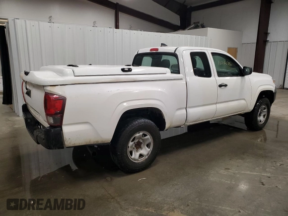 2018 Toyota Tacoma SR z VIN 5TFSX5EN0JX059029, wystawiony jako Copart lot #44250335 z przebiegiem 178 386 mil mil oraz Czysty tytuł • Clean title. Historia ofert i sprzedaży dostępna na DreamBid. Obrazek 3.