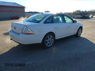 2008 Mercury Sable z VIN 1MEHM43W28G610353, wystawiony jako IAAI lot #41983475 z przebiegiem 211 781 mil mil oraz . Historia ofert i sprzedaży dostępna na DreamBid. Obrazek 4.