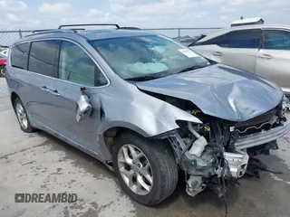 2020 Chrysler Pacifica Limited z VIN 2C4RC1GG2LR184245, wystawiony jako IAAI lot #42095752 z przebiegiem 140 968 mil mil oraz . Historia ofert i sprzedaży dostępna na DreamBid. Obrazek 1.