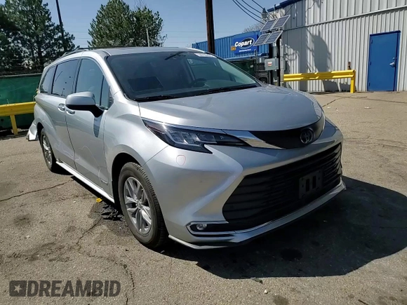 2021 Toyota Sienna XLE with VIN 5TDYSKFC6MS033078, listed as a Copart auction lot 52763265 with 59,599 mi miles and Salvage Title. Bid and sale history available at DreamBid. Image 12.