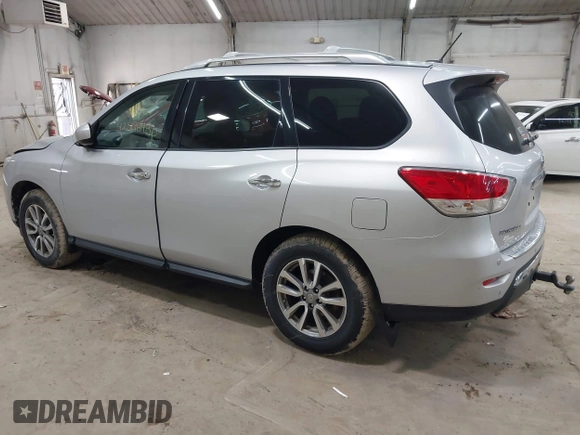 2016 Nissan Pathfinder SV with VIN 5N1AR2MM7GC651472, listed as a IAAI auction lot 42319848 with 135,549 mi miles and . Bid and sale history available at DreamBid. Image 3.