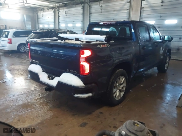 2021 Chevrolet Silverado 1500 Custom with VIN 3GCPYBEKXMG240607, listed as a IAAI auction lot 41838665 with 27,536 mi miles. Bid and sale history available at carsss.com. Image 4.