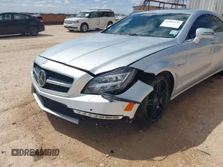 2014 Mercedes-Benz CLS-Class CLS 63 AMG S-Model with VIN WDDLJ7GB3EA104824, listed as a IAAI auction lot 41903353 with 76,706 mi miles. Bid and sale history available at carsss.com. Image 6.
