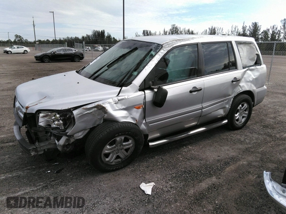 2007 Honda Pilot LX z VIN 5FNYF28137B003352, wystawiony jako IAAI lot #41763750 z przebiegiem 188 828 mil mil oraz . Historia ofert i sprzedaży dostępna na DreamBid. Obrazek 2.