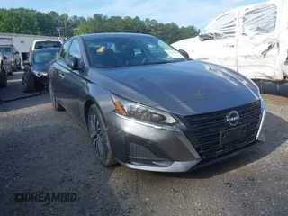 2024 Nissan Altima SV with VIN 1N4BL4DV8RN381776, listed as a IAAI auction lot 42530828 with 27,190 mi miles and . Bid and sale history available at DreamBid. Image 1.