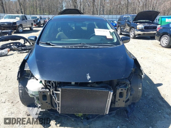 2014 Kia Forte LX with VIN KNAFK4A67E5245996, listed as a IAAI auction lot 41817051 with 133,377 mi miles. Bid and sale history available at carsss.com. Image 13.