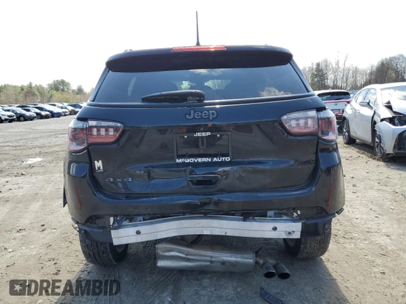 2021 Jeep Compass 80th Anniversary z VIN 3C4NJDEB2MT570661, wystawiony jako Copart lot #53956575 z przebiegiem 32 593 mil mil oraz Szkoda całkowita • Salvage title. Historia ofert i sprzedaży dostępna na DreamBid. Obrazek 6.