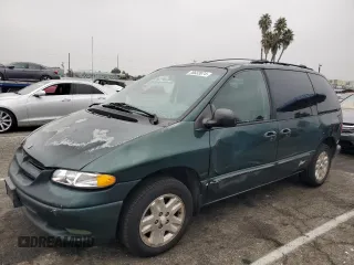 1997 Dodge Caravan SE with VIN 2B4GP45R1VR303999, listed as a Copart auction lot 76632674 with 172,352 mi miles and Salvage Title. Bid and sale history available at carsss.com. Image 1.