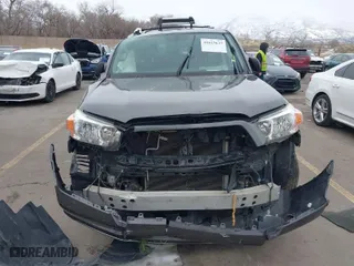 2011 Toyota 4Runner Trail with VIN JTEBU5JR5B5056492, listed as a IAAI auction lot 41623637 with 257,461 mi miles. Bid and sale history available at carsss.com. Image 11.