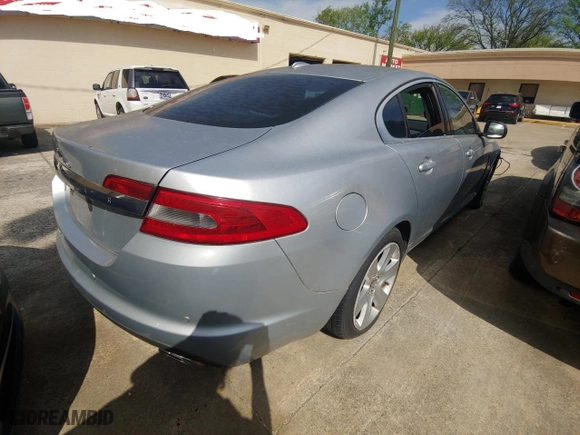 2011 Jaguar XF with VIN SAJWA0FB5BLS00598, listed as a Copart auction lot 53960705 with 1 mi miles and Clean Title. Bid and sale history available at carsss.com. Image 4.