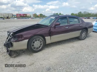 2007 Lincoln Town Car Signature Limited z VIN 1LNHM82W07Y605473, wystawiony jako Copart lot #55129215 z przebiegiem 135 836 mil mil oraz Szkoda całkowita • Salvage title. Historia ofert i sprzedaży dostępna na DreamBid. Obrazek 1.