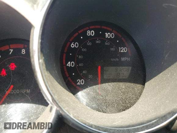 2006 Pontiac Vibe with VIN 5Y2SL65826Z449654, listed as a Copart auction lot 62265135 with 97,208 mi miles and Clean title. Bid and sale history available at DreamBid. Image 9.