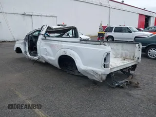 2016 Ford Super Duty F-250 SRW XL with VIN 1FTBF2A68GED00498, listed as a IAAI auction lot 40550532 with 1 mi miles. Bid and sale history available at carsss.com. Image 3.