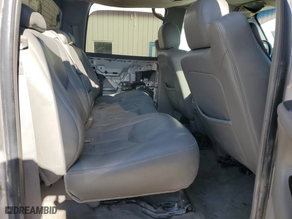 2004 GMC Sierra 1500 Crew Cab SLE with VIN 2GTEK13T941404906, listed as a Copart auction lot 71011494 with 271,852 mi miles and Clean Title. Bid and sale history available at carsss.com. Image 10.