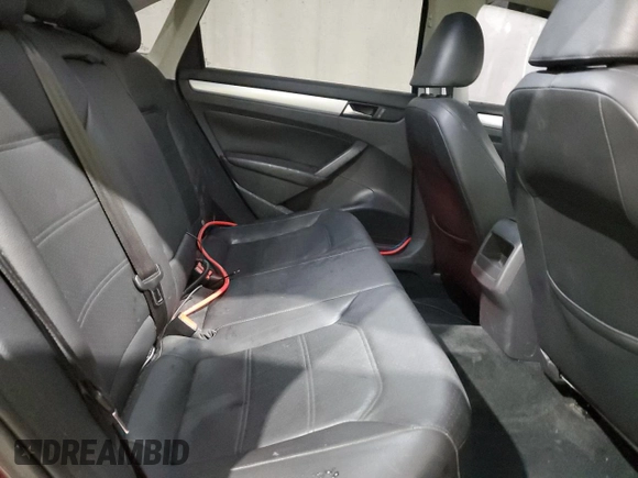 2012 Volkswagen Passat SE с VIN 1VWBH7A34CC088456, выставлен на аукционе Copart как лот 41521435 с пробегом 121 645 миль миль и Списание • Salvage title. История ставок и продаж доступна на DreamBid. Изображение 10.