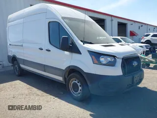 2023 Ford Transit Cargo z VIN 1FTBR1X81PKB45465, wystawiony jako IAAI lot #42029374 z przebiegiem 20 888 mil mil oraz . Historia ofert i sprzedaży dostępna na DreamBid. Obrazek 1.