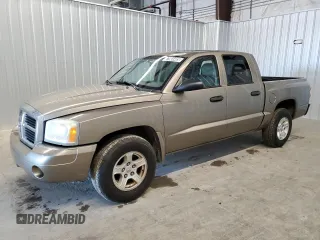 2006 Dodge Dakota SLT with VIN 1D7HE48K66S626575, listed as a Copart auction lot 87664485 with 142,127 mi miles and Clean Title. Bid and sale history available at carsss.com. Image 1.