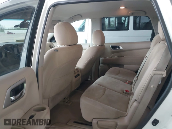 2014 Nissan Pathfinder SV with VIN 5N1AR2MN4EC716333, listed as a IAAI auction lot 41914147 with 159,987 mi miles. Bid and sale history available at carsss.com. Image 8.