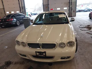 2008 Jaguar XJ Vanden Plas with VIN SAJWA82B28SH29030, listed as a IAAI auction lot 41231242 with 62,632 mi miles. Bid and sale history available at carsss.com. Image 13.