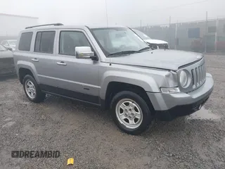 2016 Jeep Patriot Sport with VIN 1C4NJRBB6GD756036, listed as a IAAI auction lot 41910486 with 147,845 mi miles and . Bid and sale history available at carsss.com. Image 1.