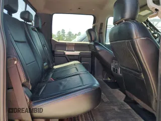 2018 Ford F-250 XL z VIN 1FT7W2BT8JEB87346, wystawiony jako Copart lot #53760595 z przebiegiem 258 575 mil mil oraz Czysty tytuł • Clean title. Historia ofert i sprzedaży dostępna na DreamBid. Obrazek 11.