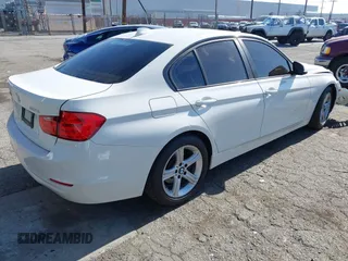 2013 BMW 3 Series 320i xDrive с VIN WBA3C3C55DF980712, выставлен на аукционе IAAI как лот 42317269 с пробегом 114 528 миль миль и . История ставок и продаж доступна на DreamBid. Изображение 4.