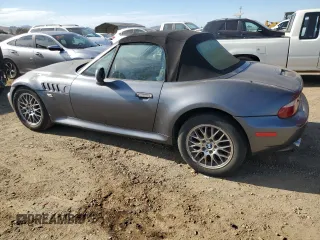 2000 BMW Z3 z VIN WBACH3345YLF71774, wystawiony jako Copart lot #75007354 z przebiegiem 170 924 mil mil oraz Szkody całkowita. Historia ofert i sprzedaży dostępna na DreamBid. Obrazek 2.